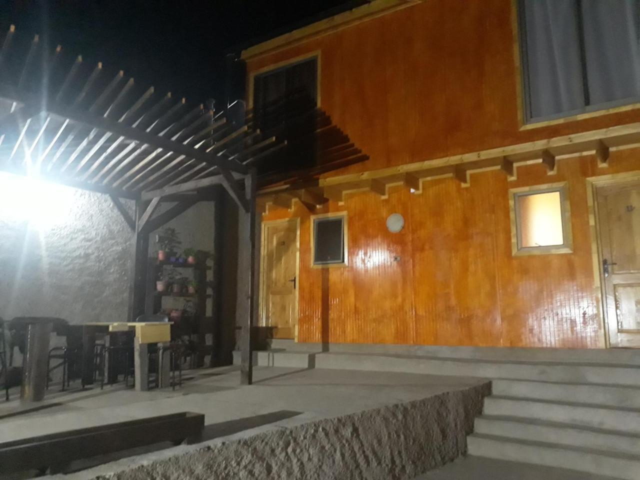 קינטרו Hostal Dona Tamy מראה חיצוני תמונה